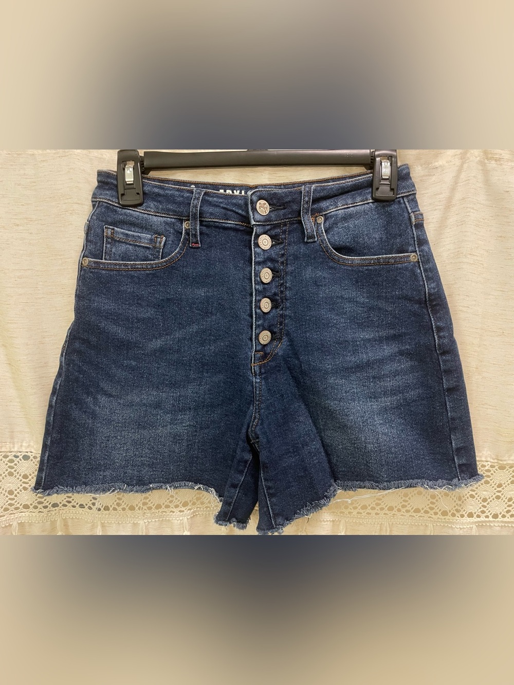 Idyllwind high rise denim shorts size 4 - Picture 2 of 4